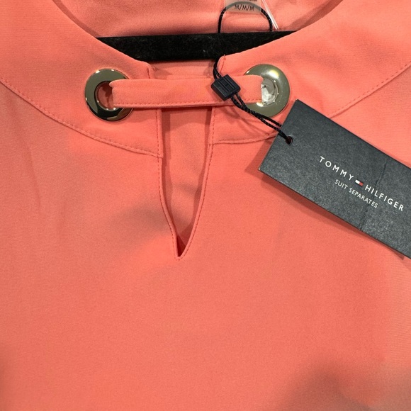 Keyhole Top - Picture 6 of 6